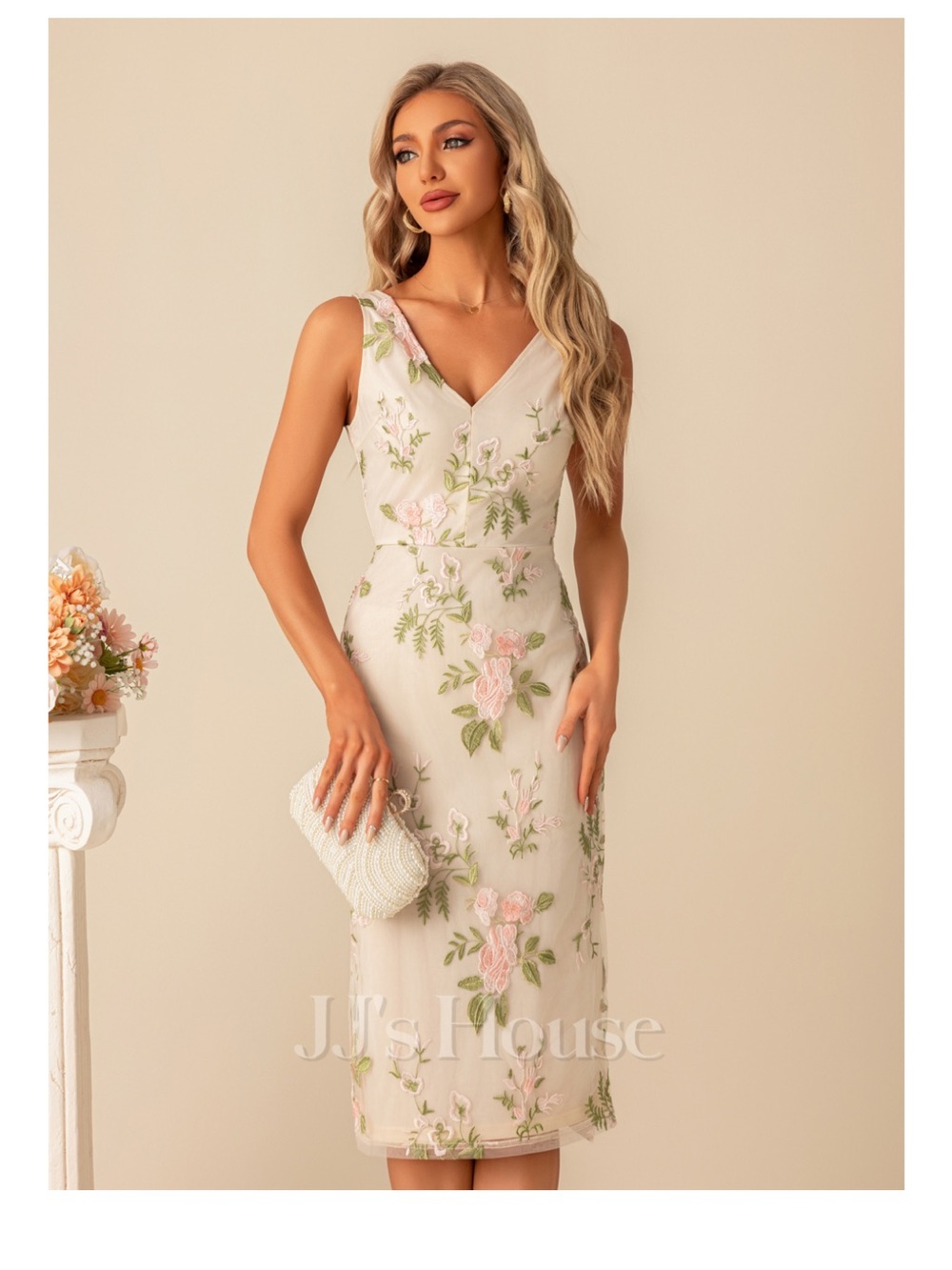 JJ’S House Ivory Floral Embroidered V-Neck Sheath Dress